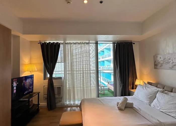 ホテル Azure Staycation