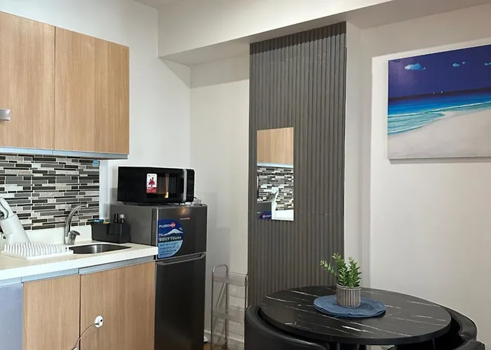 ホテル Azure Staycation *