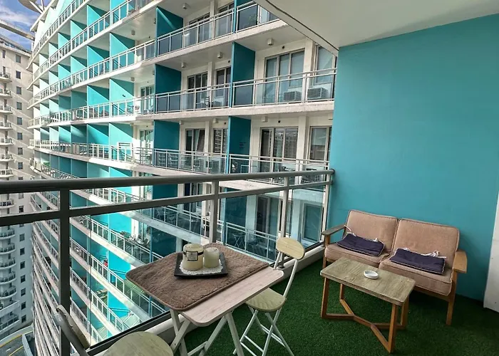 Azure Staycation ホテル