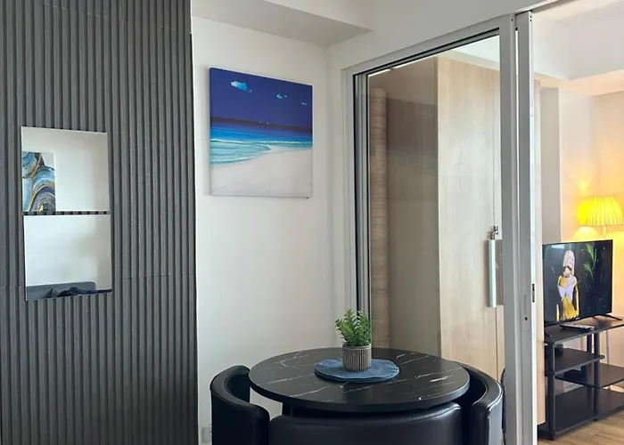 Azure Staycation ホテル *